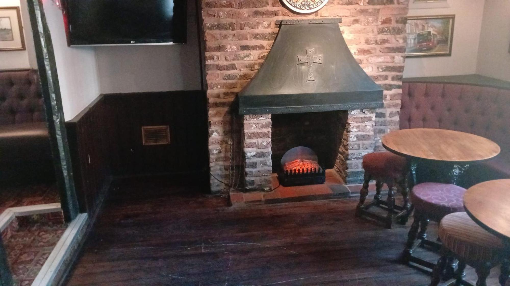Ye Olde Black Cross Bromsgrove Exterior photo